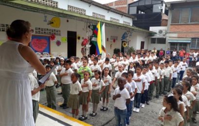 Homenaje a los Símbolos Patrios.