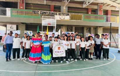 La IE TITÁN celebró con orgullo sus 57 años de vida institucional.